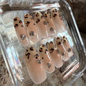 Beige Animal Print Rhinestone 3D Press-on Nails, Feminine Whimsical Nails, Sz XS